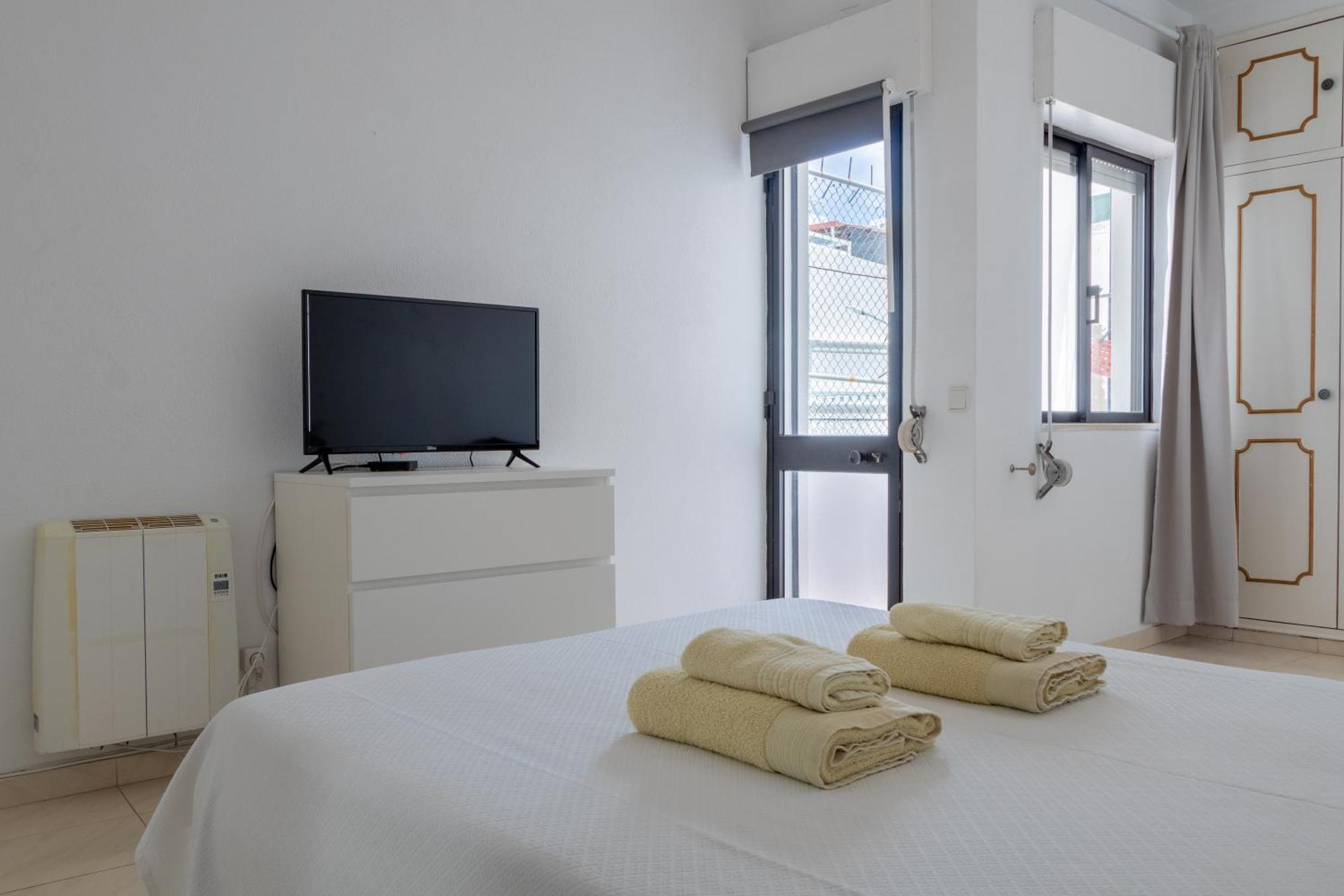 Blife Martinya House - Private Rooms And Apartments Олян Екстер'єр фото
